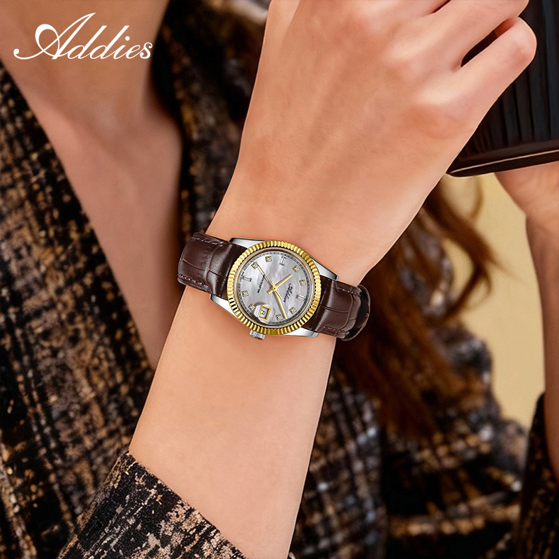 แอดดี้ส์ 585 ควอตซ์นาฬิกาผู้หญ - Luxury Watches บทวิจารณ์และราคา