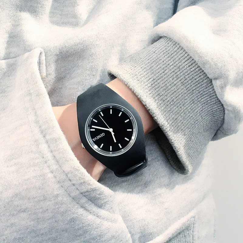 นาฬิกาผู้ชายผู้หญิงสีครีมแฟชั่ - Dress Watch Ultra Thin บทวิจารณ์และราคา
