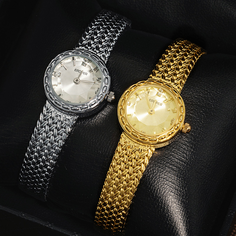 นาฬิกาข้อมือทรงรวงข้าวสไตล์เรโ - Luxury Watch Values บทวิจารณ์และราคา