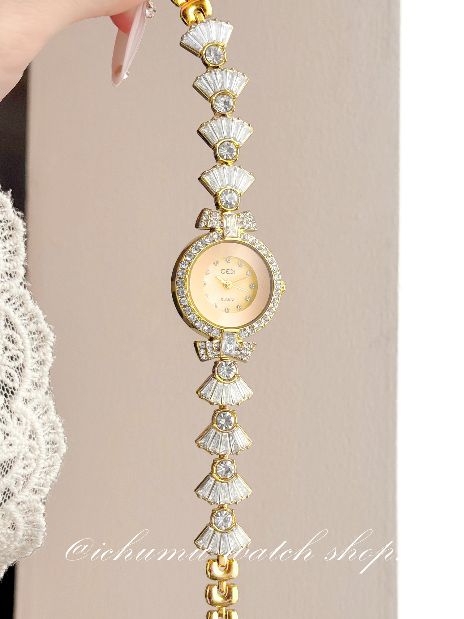 นาฬิกาข้อมือผู้หญิง Mermaid ดี - Luxury Watches บทวิจารณ์และราคา