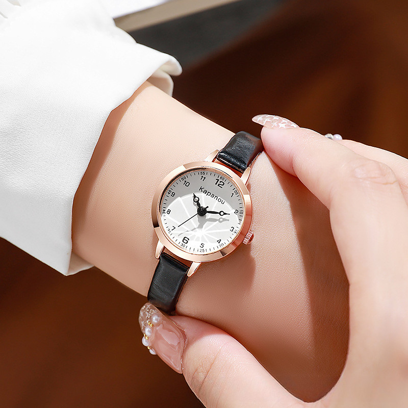 นาฬิกาข้อมือผู้หญิง ดีไซน์เรีย - Luxury Watch Values บทวิจารณ์และราคา