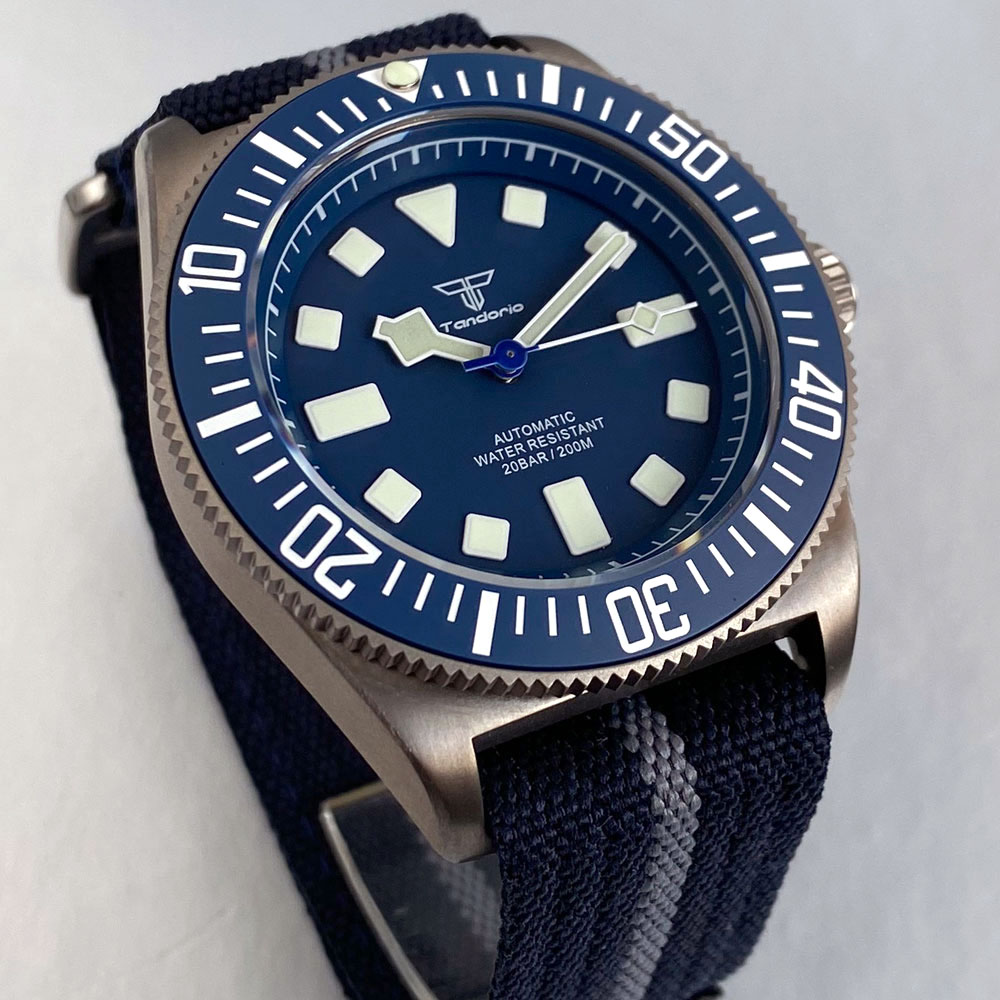 ตัวเรือนไทเทเนียม Tandorio 42  - Titanium Sport Watch บทวิจารณ์และราคา
