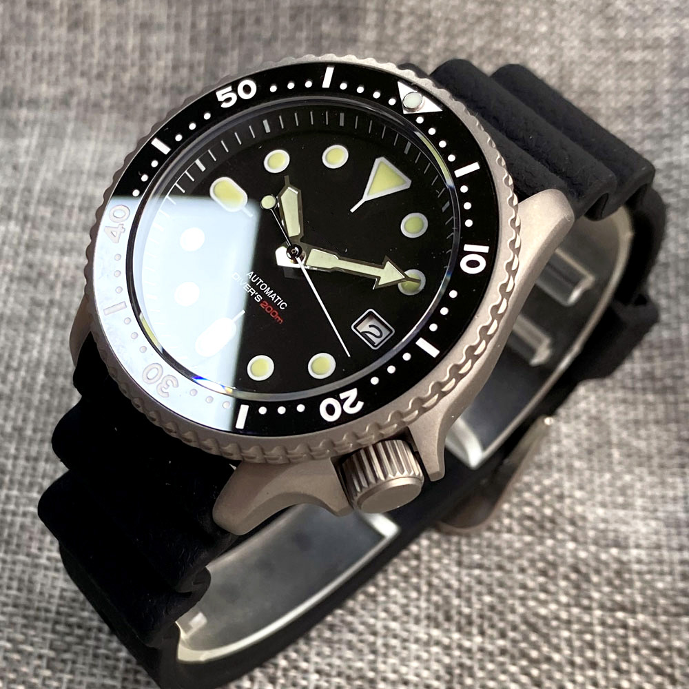 Titanium Diver NH35A สีดําอัตโ - Titanium Sport Watch บทวิจารณ์และราคา