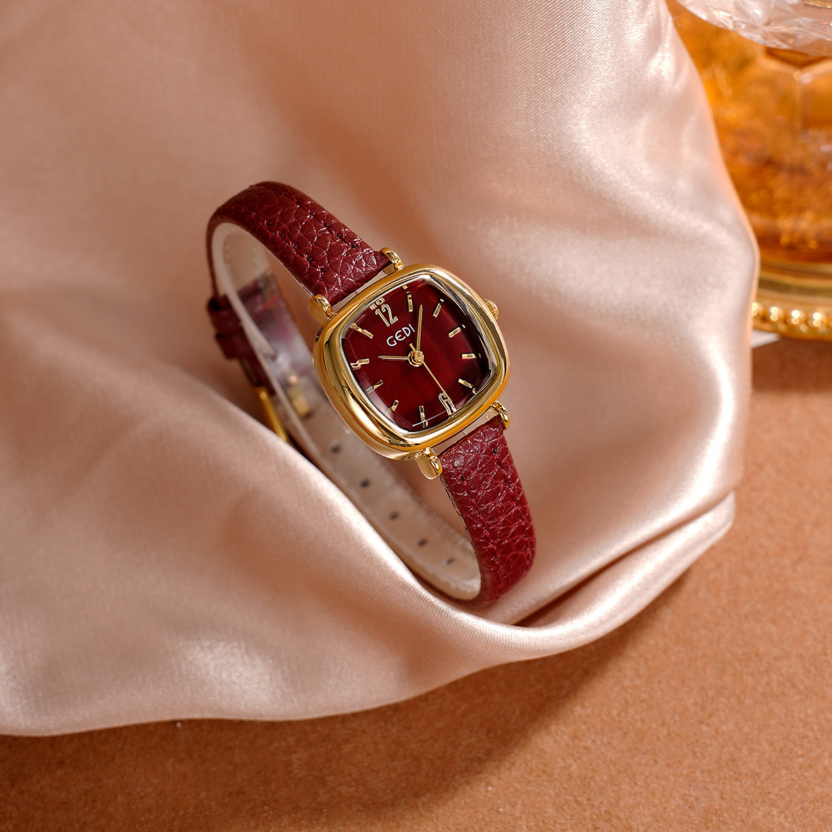 นาฬิกาข้อมือผู้หญิง UTHAI 6101 - Luxury Watch Values บทวิจารณ์และราคา