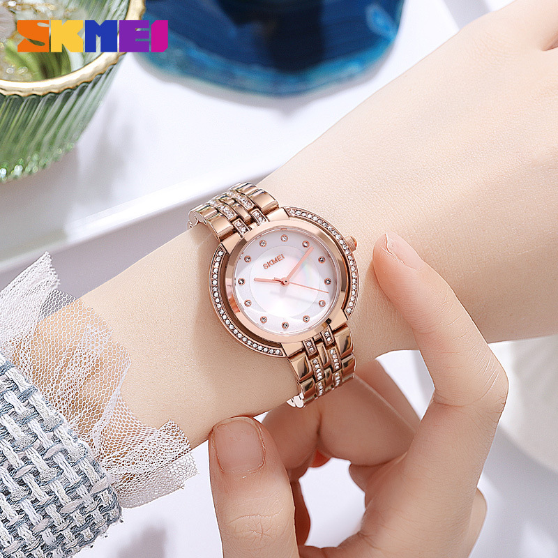 สร้อยข้อมือสตรีนาฬิกาควอตซ์หรู - Luxury Watches บทวิจารณ์และราคา