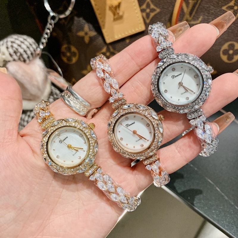 นาฬิกาข้อมือผู้หญิงสไตล์เกาหลี - Luxury Watch Values บทวิจารณ์และราคา